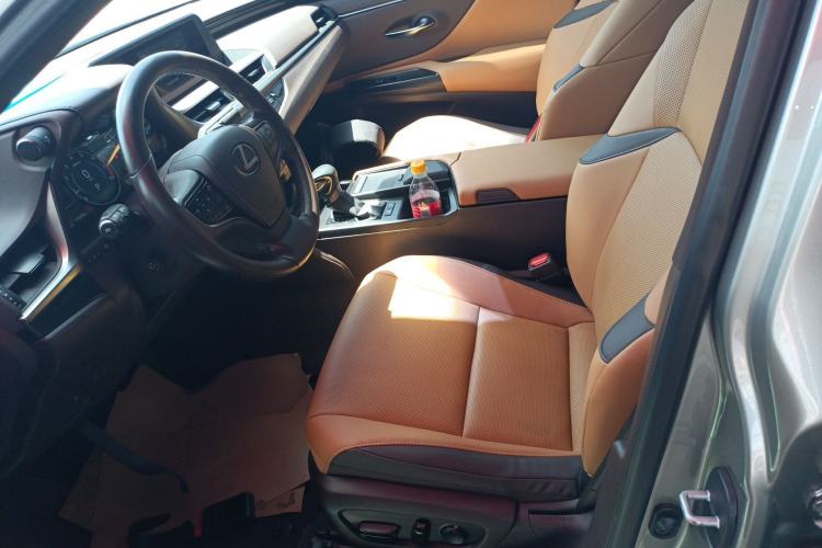 Used Lexus ES 2020 200 Excellence Edition
