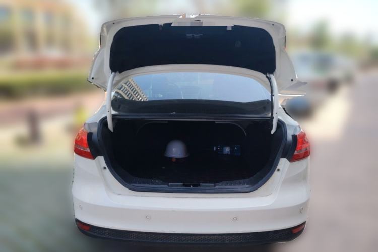 Used Ford Focus 2017 Sedan EcoBoost 180 Automatic Elite Model Trunk