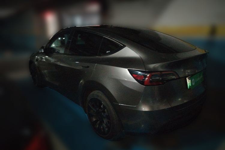 Used Tesla Model Y 2021 Long-Range All-Wheel-Drive Version