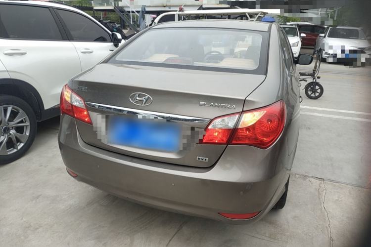 Used Hyundai Celesta 2015 1.6L Automatic Comfort Model Rear Right 45 Deg