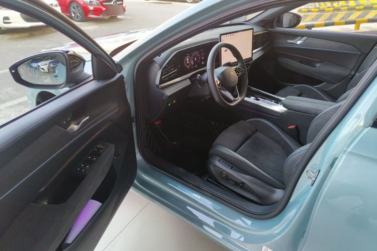 Used Volkswagen Passat 2025 Pro 380TSI Starry Dragon Luxury Edition
