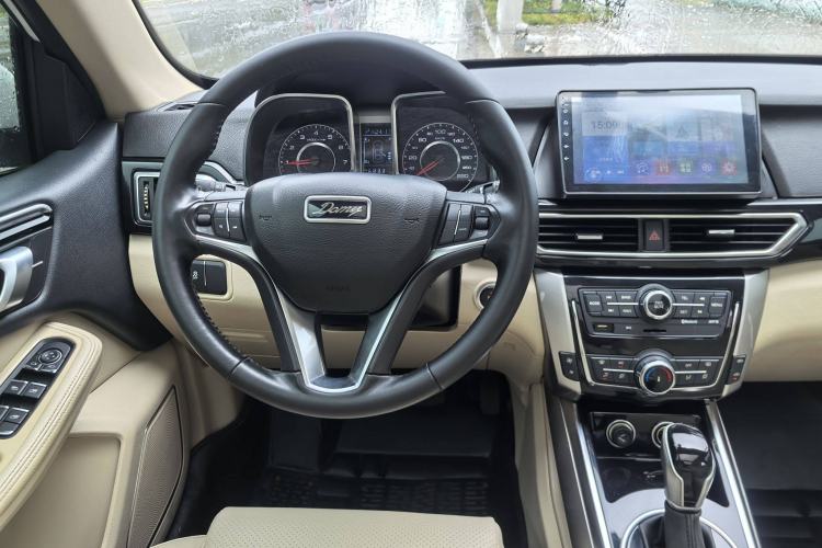 Used Zotye Domy X5 2017 Upgraded Model 1.5T CVT Landlord Edition