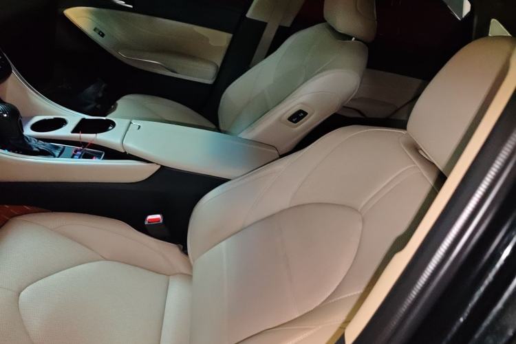 Used Toyota Avalon 2023 2.0L Luxury Edition Left Front Seat