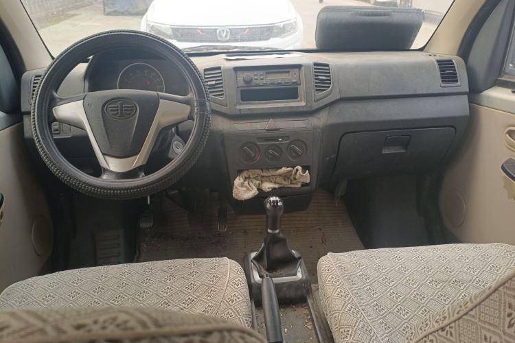 Used FAW Jiabao V75 2015 1.0L Standard Version DAM10AR