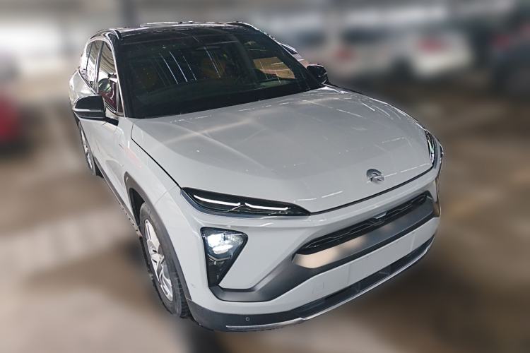Used Nio ES6 2022 75 kWh Sport Edition Front Right 45 Deg
