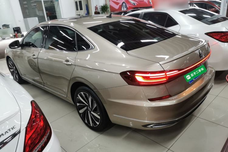 Used Volkswagen Passat 2022 330TSI Starry Elite Edition Rear Left 45 Deg