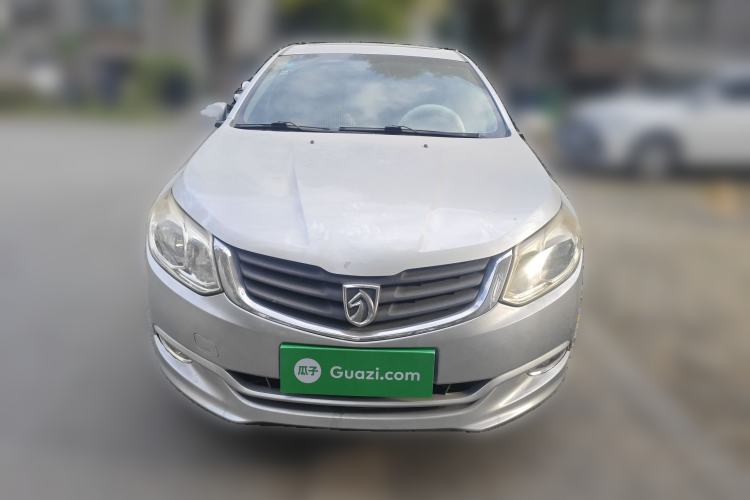 Used Baojun 630 2011 1.5L manual Elite version