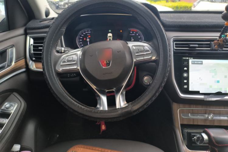 Used Roewe RX8 2018 30T Smart Connectivity Two-Wheel Drive Flagship Edition
