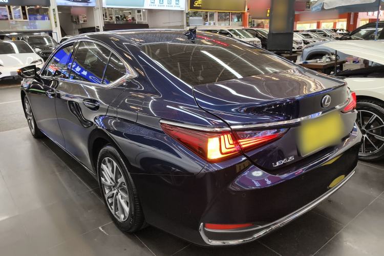 Used Lexus ES 2023 200 Excellence Edition