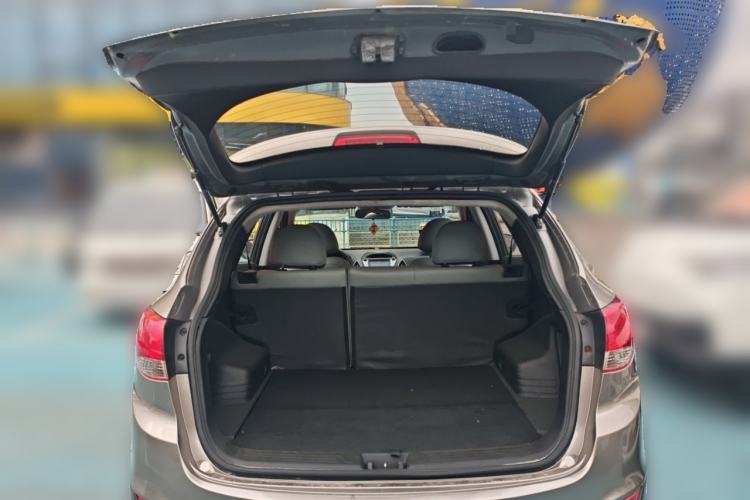 Used Hyundai ix35 2013 2.0L Automatic 2WD Comfort GL China IV Standard Trunk