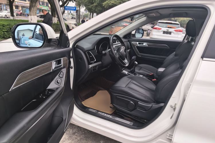 Used Haval H6 Coupe 2016 Blue Label 1.5T Manual Two-Wheel Drive Urban Model