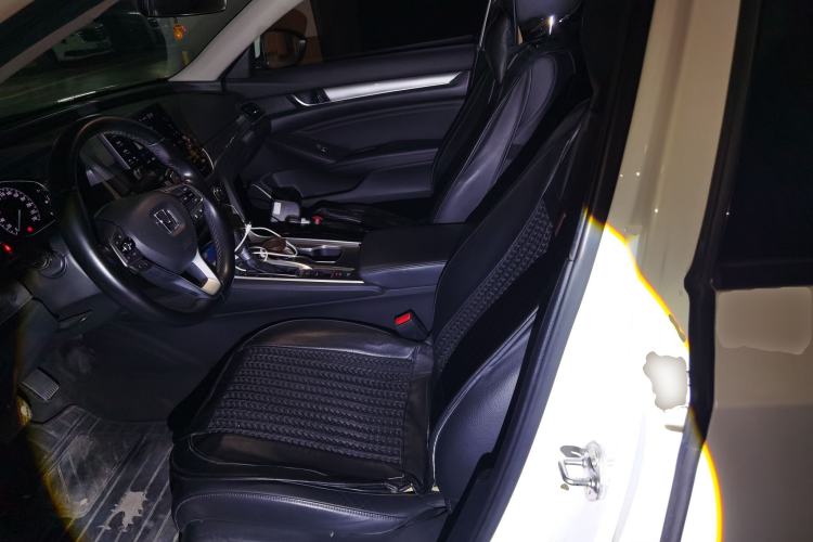 Used Honda Accord 2018 260TURBO Luxury Edition China VI Left Front Seat