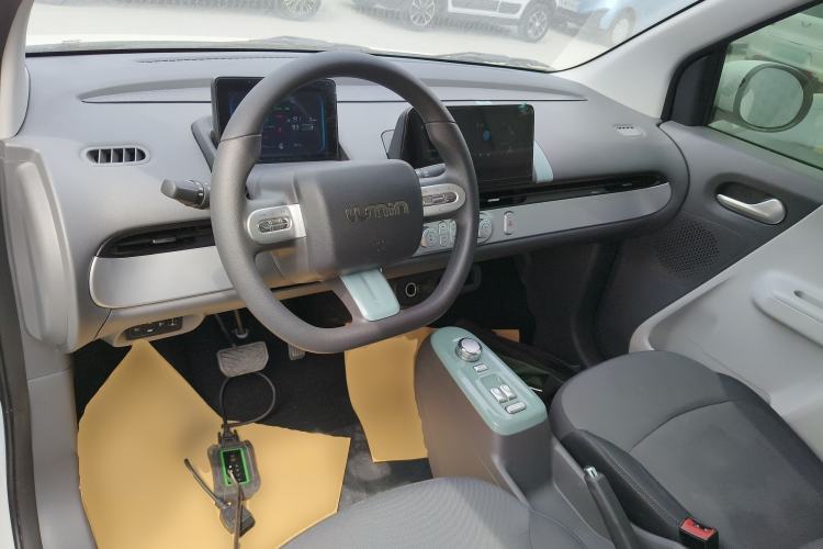 Used CHANGAN NEVO Lumin 2025 205km Refreshing Edition Center Console