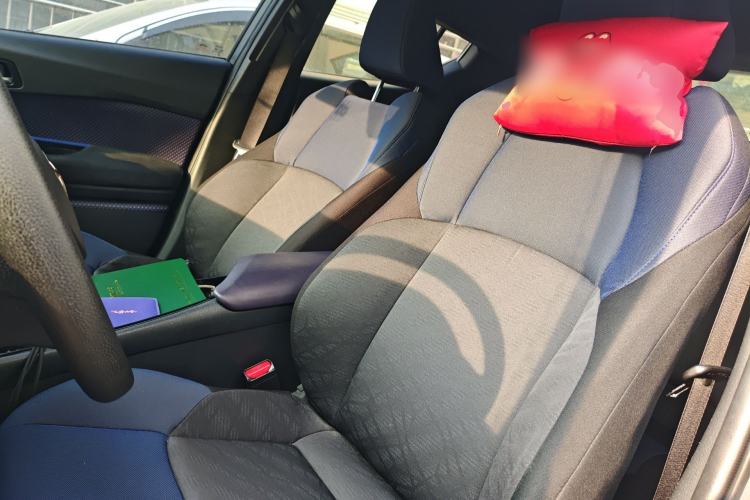 Used Toyota C-HR 2018 2.0L Leading with Sunroof China VI Standard