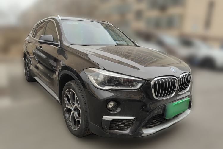 Used BMW X1 2016 sDrive20Li Luxury Model Front Right 45 Deg