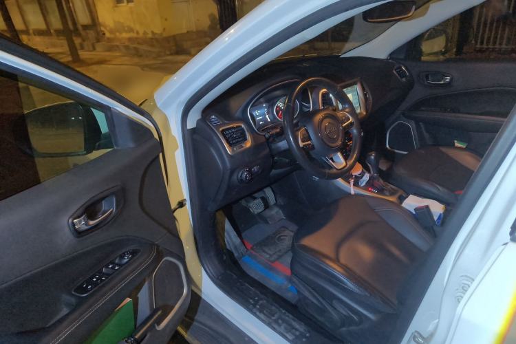 Used Jeep Compass 2017 200T Automatic Family Enjoyment Four-Wheel Drive Edition
