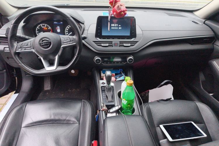 Used Nissan Teana 2020 2.0L XL Comfort Edition Center Console