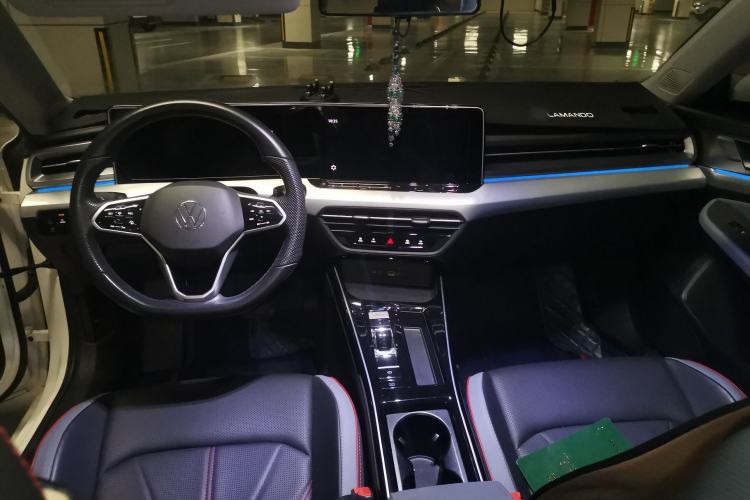 Used Volkswagen Lamando 2022 Lavida L 280TSI DSG Cool & Spicy Edition Center Console