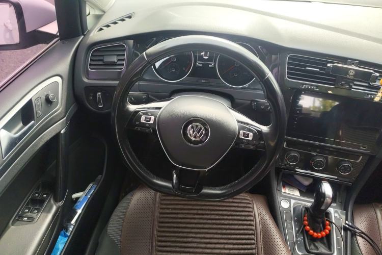 Used Volkswagen Golf 2020 Zhiai Edition 280TSI DSG Comfort Model Steering Wheel