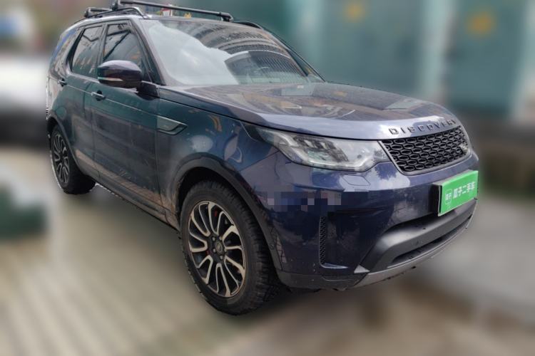 Used Land Rover Discovery 2019 3.0 SC V6 SE Front Right 45 Deg