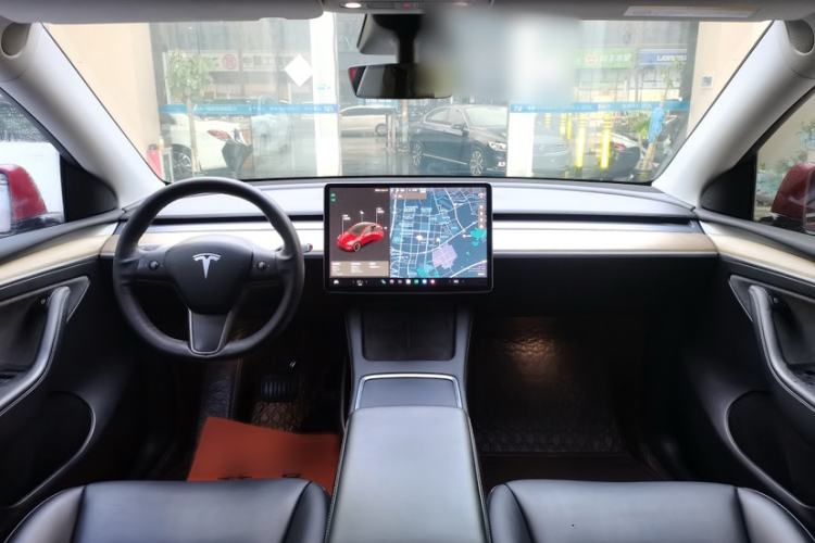Used Tesla Model Y 2021 Long-Range All-Wheel-Drive Version Interior 6