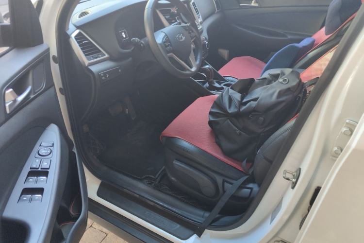 Used Hyundai Tucson 2015 1.6T Dual-Clutch Two-Wheel-Drive Smart Model
