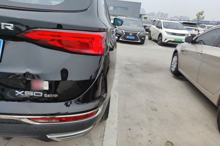 Used JETOUR X90 2021 1.5T Manual Shadow Fun Edition 5 Seats Right Rear Taillight