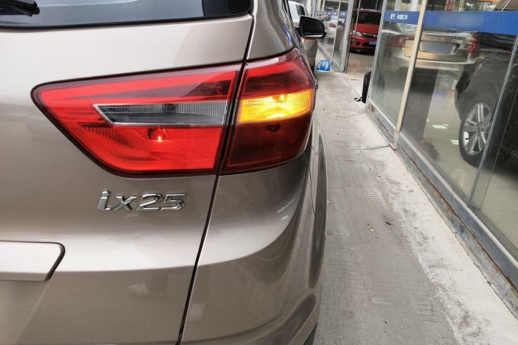 Used Hyundai ix25 2015 1.6L Automatic Two-Wheel Drive Smart GLS Trim