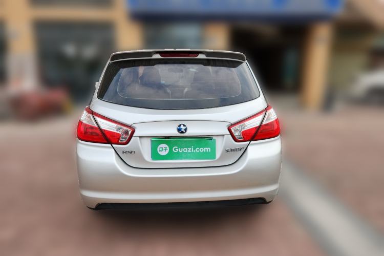 Used Venucia R50 2014 1.6L Automatic Splendid Edition