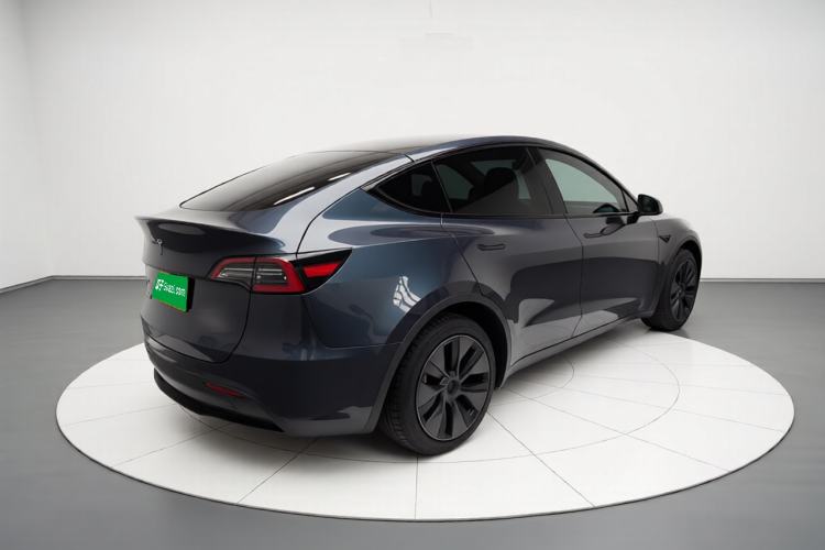 Used Tesla Model Y 2024 Long-Range All-Wheel-Drive Version