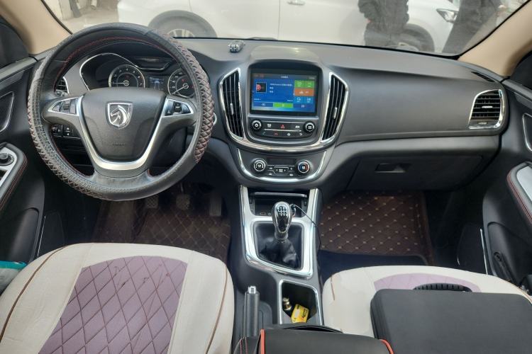 Used Baojun 560 2016 1.8L Manual Luxury Edition