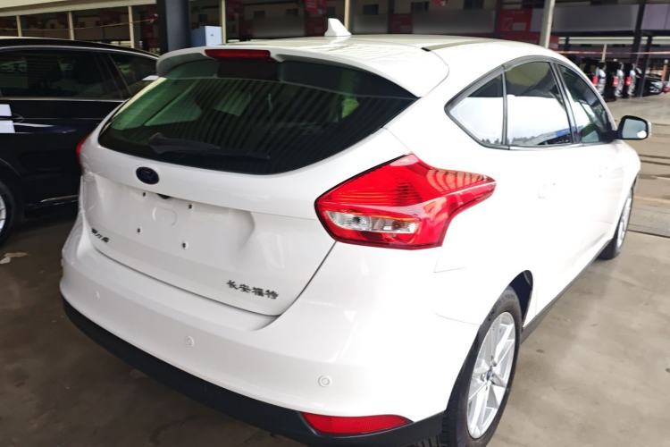 Used Ford Focus 2018 Hatchback Classic 1.6L Automatic Trendy SmartDrive Edition
