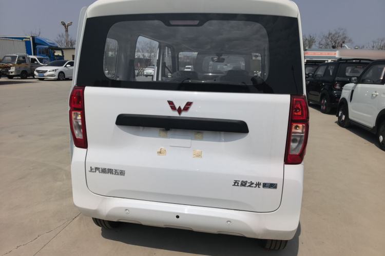 Used Wuling Zhiguang New Energy 2025 Model 305km Ambitious Edition Rear
