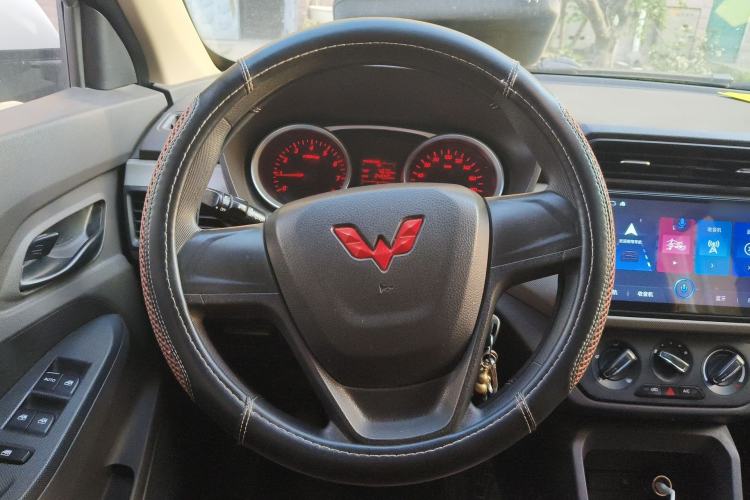 Used Wuling Hongguang 2021 1.5L S Comfort Edition LAR

