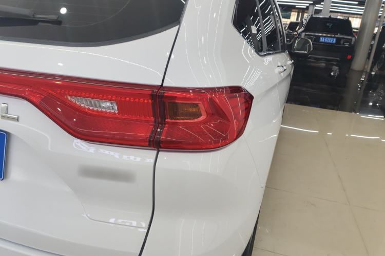 Used Haval M6 2023 PLUS 1.5T DCT Elite Smart Connectivity Model Exterior 3