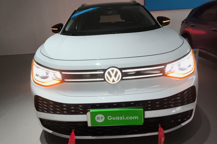 Used Volkswagen ID.6 X 2023 Pure Edition
