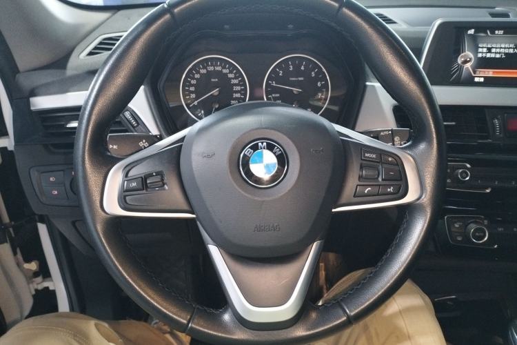 Used BMW X1 2016 sDrive18Li Fashion Model Steering Wheel