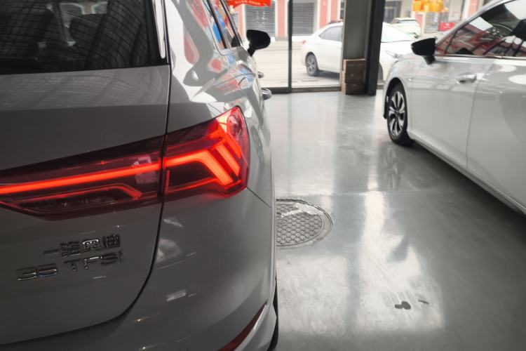 Used Audi Q3 2019 35 TFSI Fashion Dynamic Model
