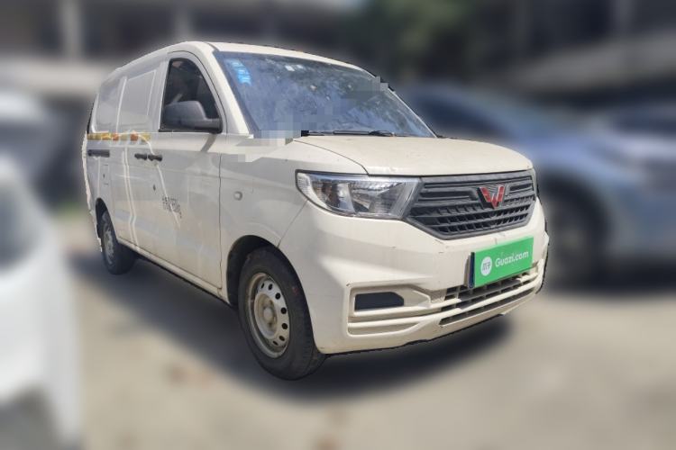 Used Wuling Hongguang V 2019 1.5L Jingqu Edition Sealed-Window Vehicle China VI LAR Front Right 45 Deg