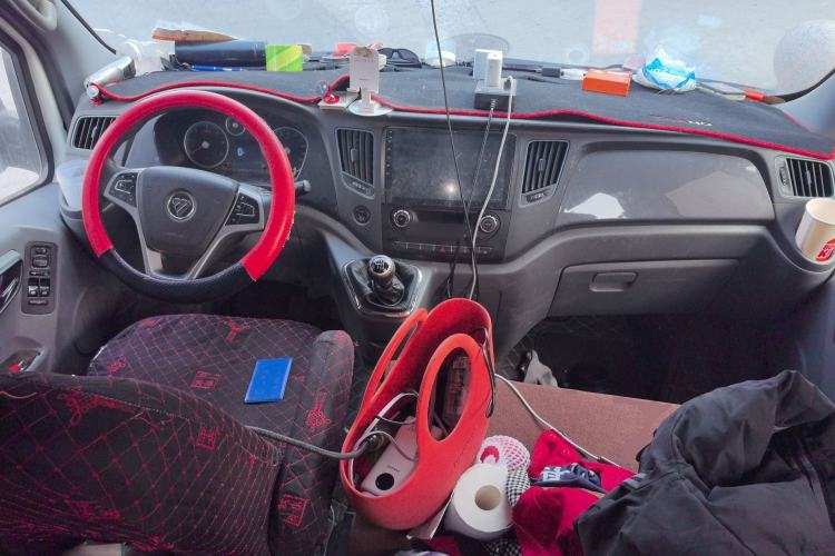 Used Foton Toano 2021 2.0T Manual Tongtu Extended-Wheelbase Mid-Roof 5/6/7-Seater 4F20TC3 Center Console