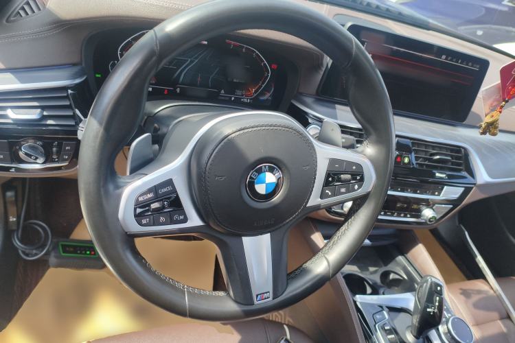 Used BMW 5 Series 2022 Restyled 530Li Leading Edition M Sport Package Steering Wheel