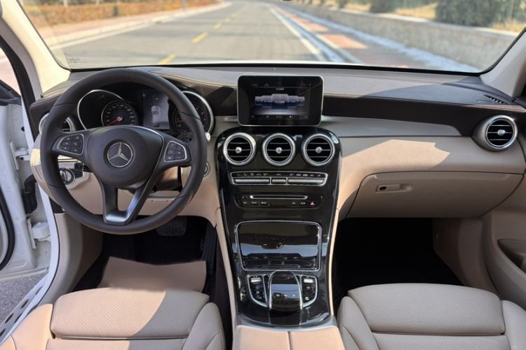 Used Mercedes-Benz GLC 2018 GLC 200 4MATIC
