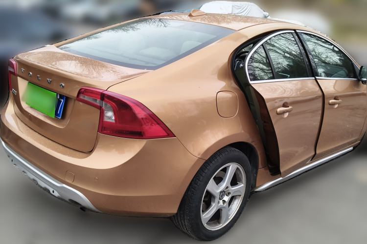 Used Volvo S60 2011 2.0T Zhiya Edition
