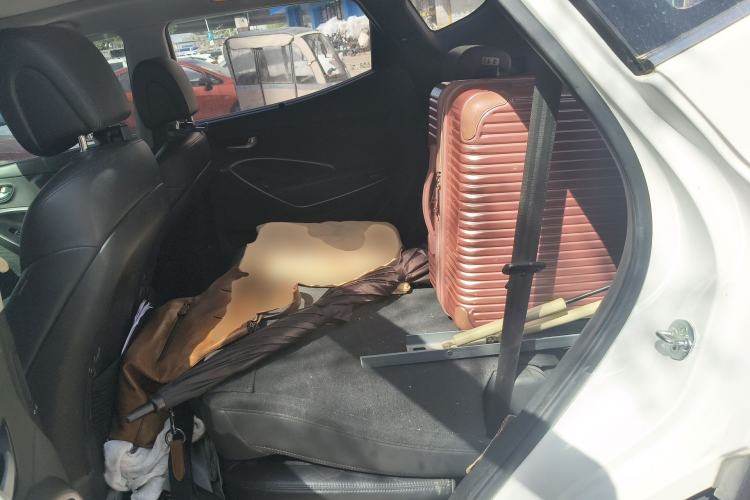 Used Hyundai Santa Fe 2015 2.0T Automatic All-Wheel Drive Smart Version 5 Seats