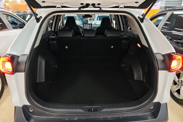 Used Toyota Wildlander 2022 2.0L CVT 4x4 Luxury PLUS Edition