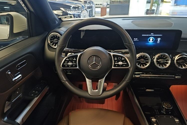 Used Mercedes-Benz GLB 2022 Updated GLB 200 Fashion Edition