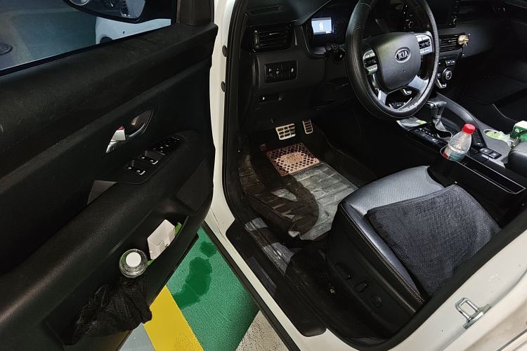 Used Kia KX7 2017 2.0T Automatic Two-Wheel Drive GLS 7-Seater