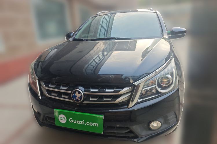 Used Venucia T70 2016 2.0L CVT Enjoy Edition
