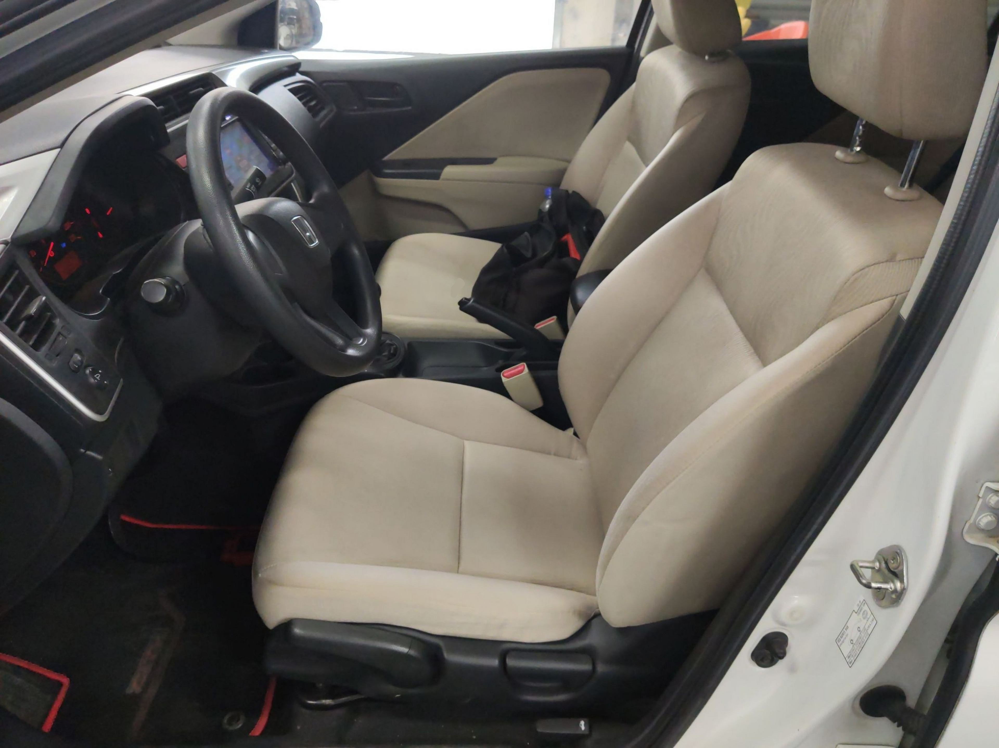 Avant de la voiture