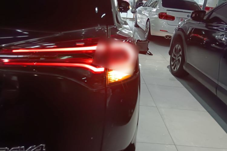 Used Toyota RAV4 2016 2.5L Automatic 4x4 Elite Edition